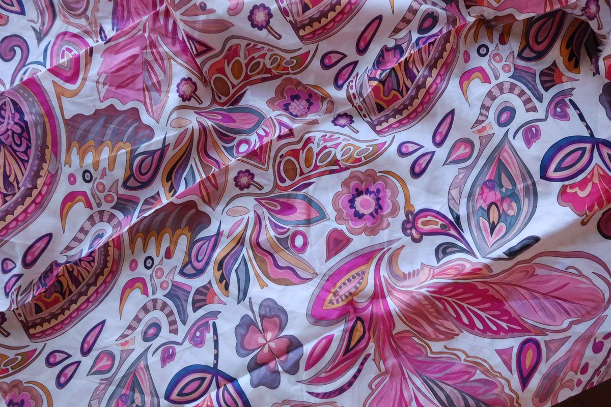Bohemian Pink Paisley Cotton Lawn Fabric – 1.53 yd