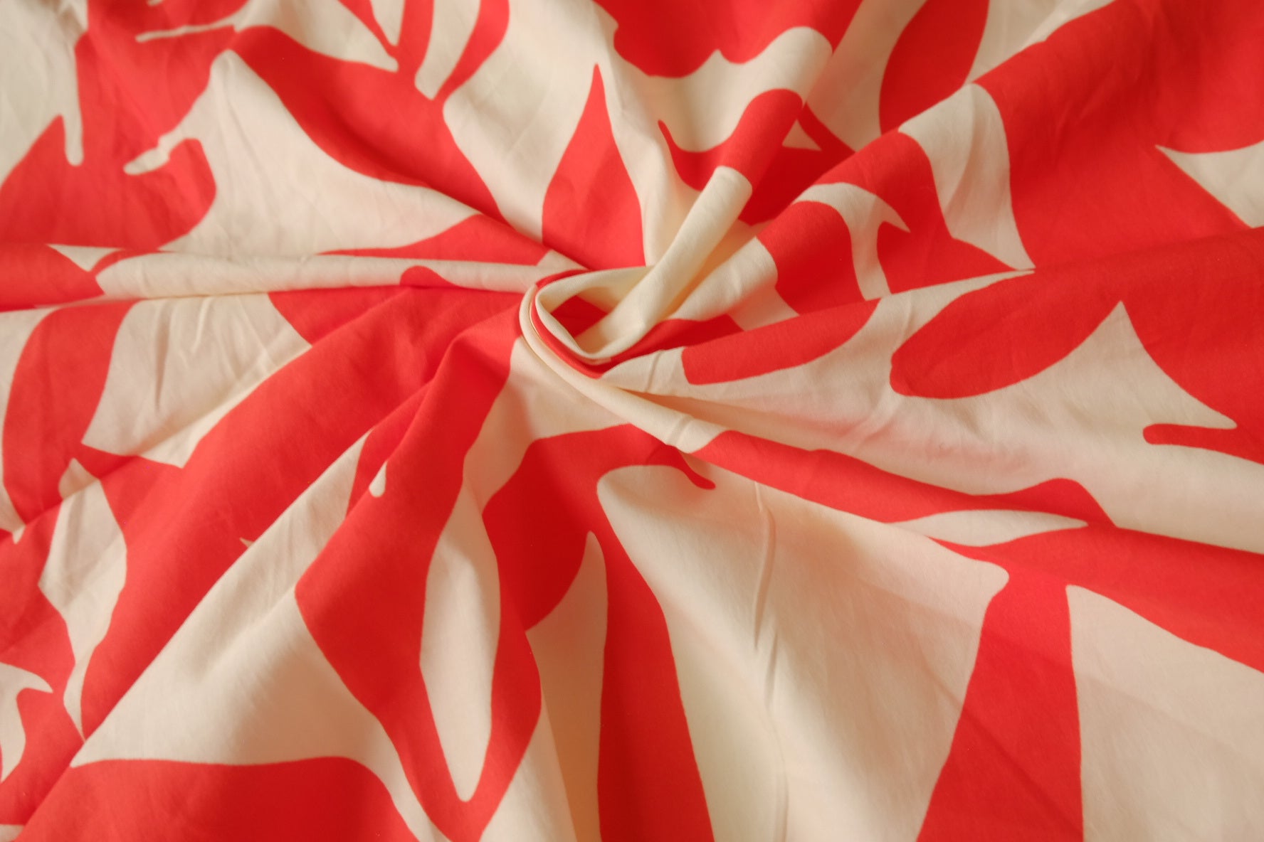 Bold Coral Botanical Cotton Poplin Fabric, 1.6 Yards