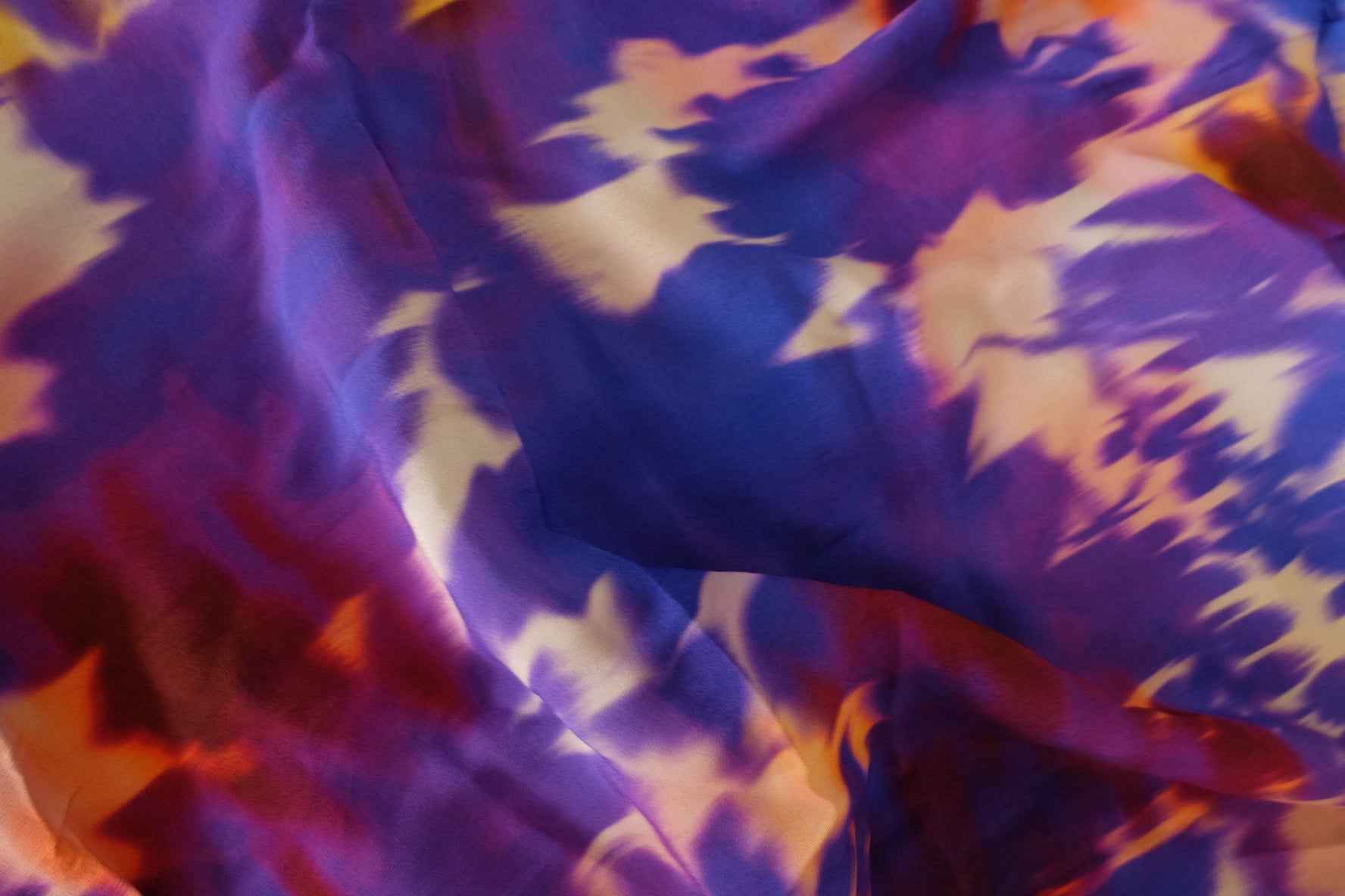 Abstract Floral Rayon Cupro Heavy Drape Fabric – 2.2 yd