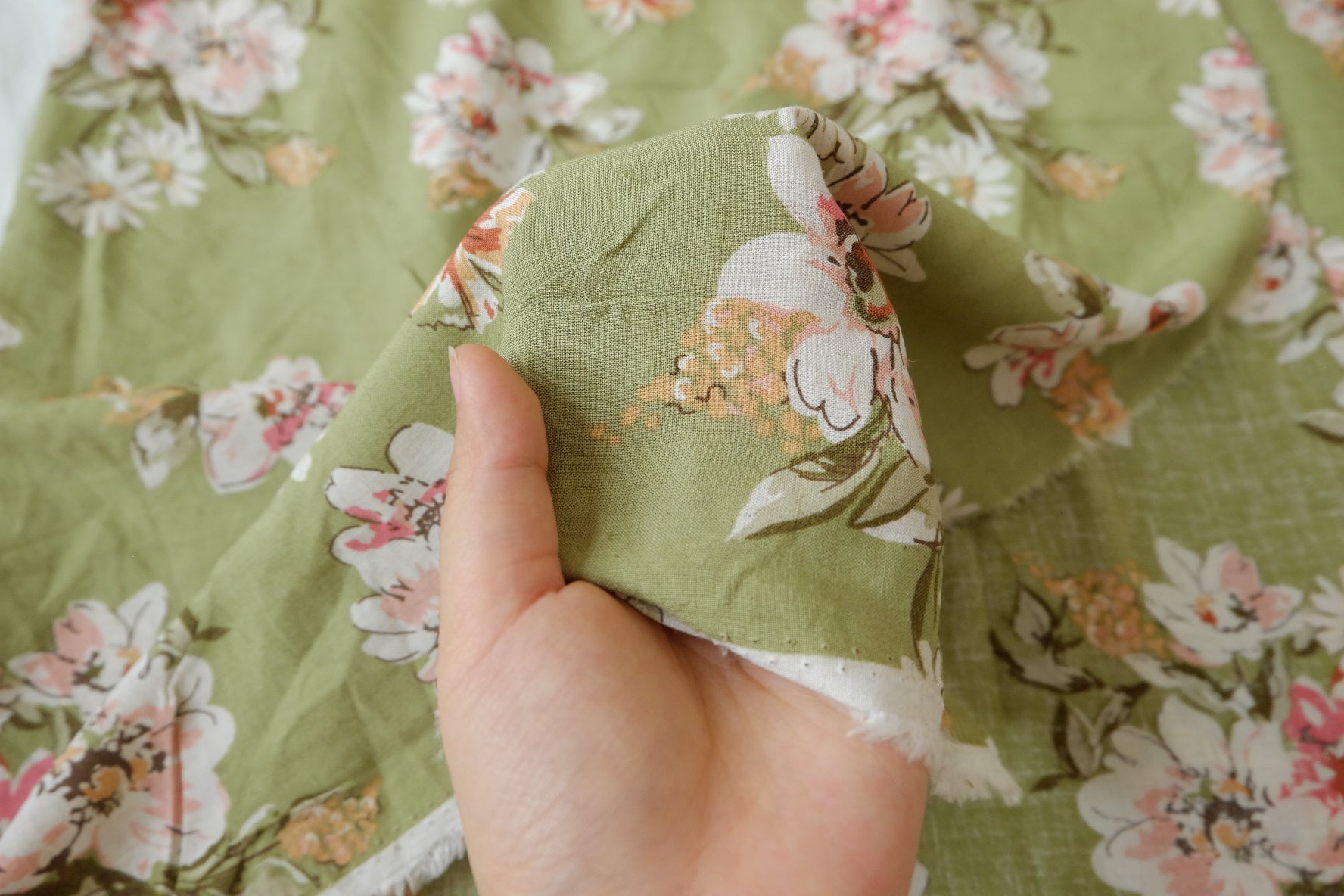 Soft Floral Cotton Linen Fabric, 3.28 Yards
