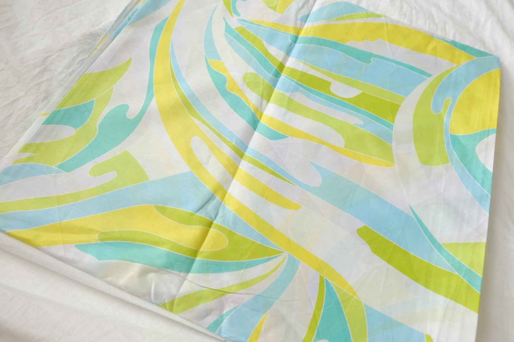 Retro Lime Swirl Cotton Lawn Fabric - 3.28 yd