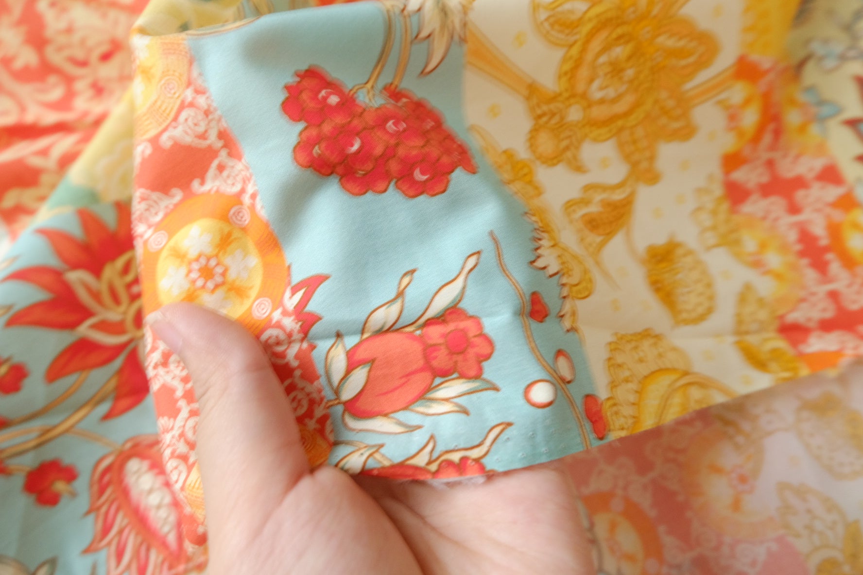 Patchwork Floral 80s Cotton Lawn Fabric — 3.28 yd