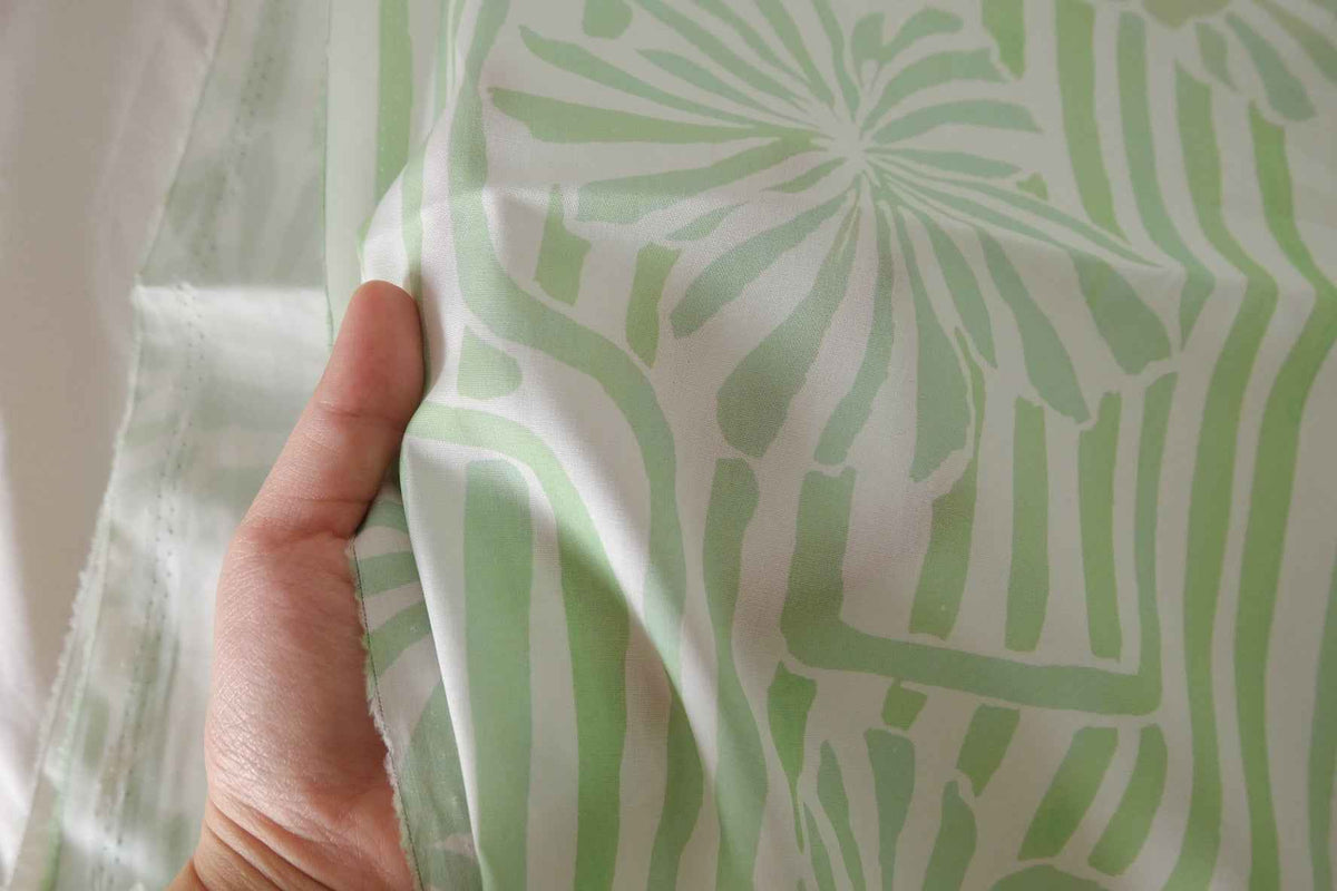 Mint Geo Floral 60s Cotton Poplin — 2.19 yd