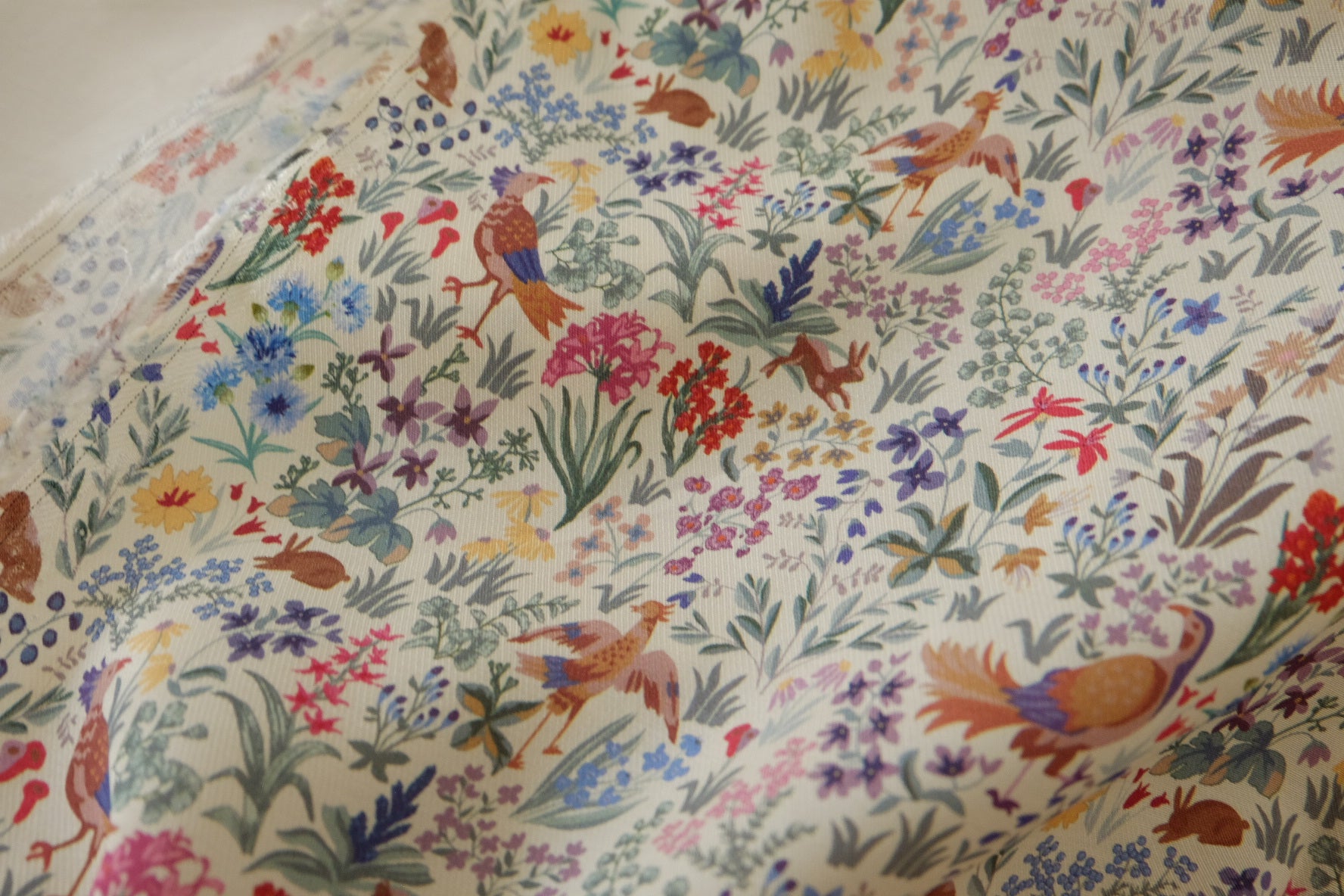 Birds & Wildflowers Tencel Fabric – Soft Botanical Print with Fluid Drape – 1.6 yd