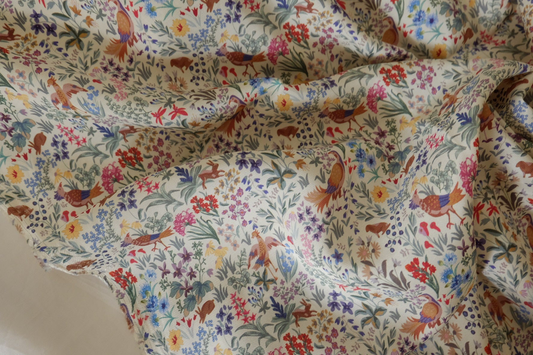 Birds & Wildflowers Tencel Fabric – Soft Botanical Print with Fluid Drape – 1.6 yd