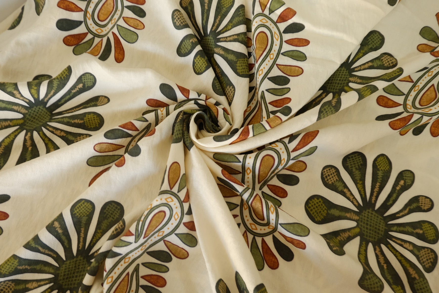 Border Print Lyocell Linen Fabric – 3.3 yd