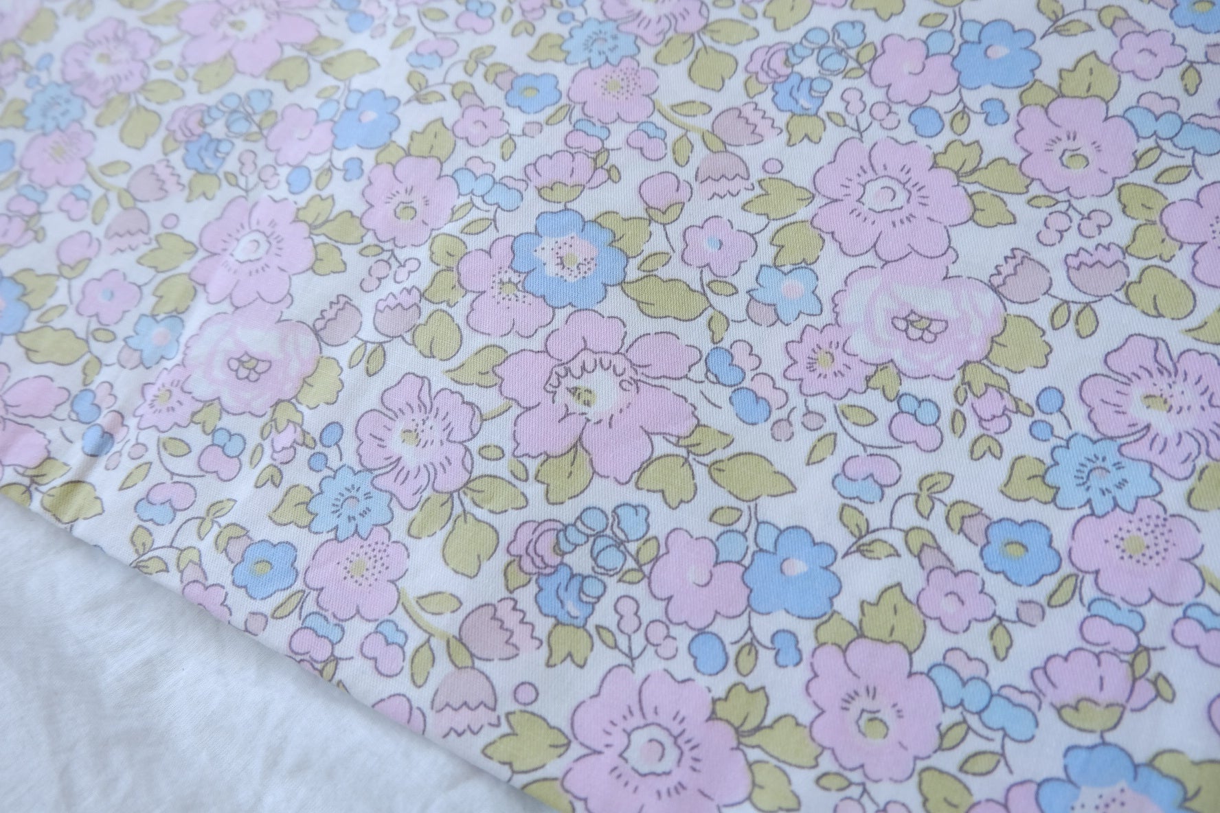 Soft Pastel Floral Cotton Twill Fabric - 1.64 yd
