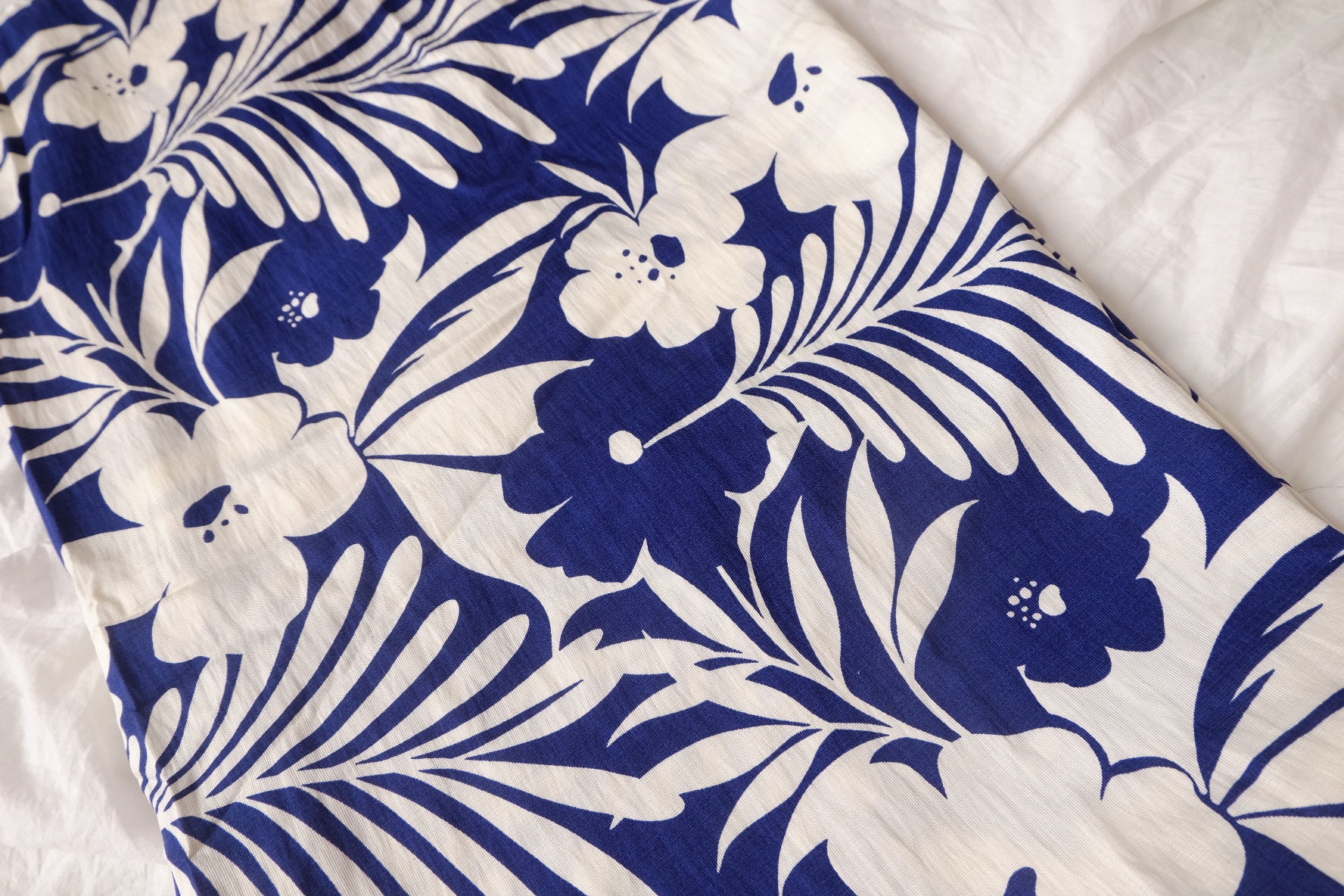 Blue Tropical Lyocell Linen Blend Fabric, Soft & Drapey, 1.6 Yards