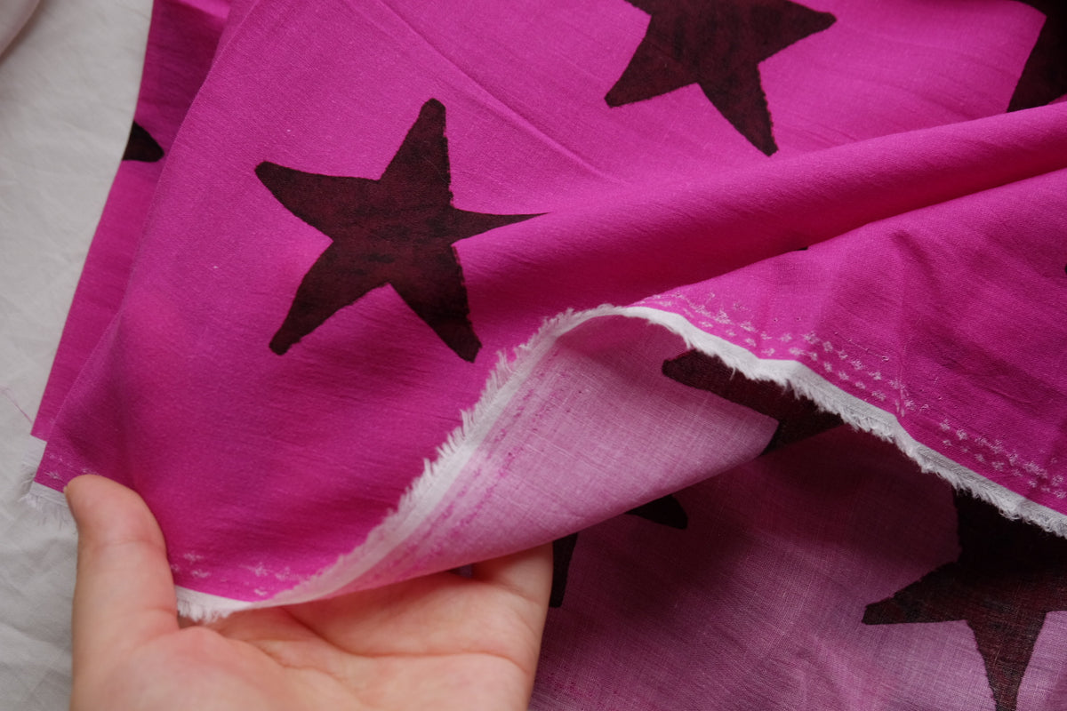 Hot Pink Star Lightweight Cotton – 3.3 yd
