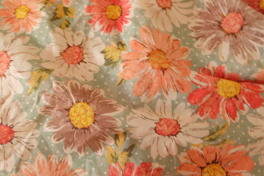 Vintage Daisy Lightweight Cotton Lawn Fabric – 2.5 yd