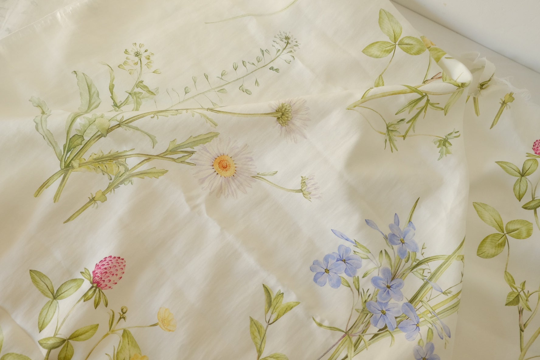 Botanical Cupro Linen Fabric – 3.3 yd