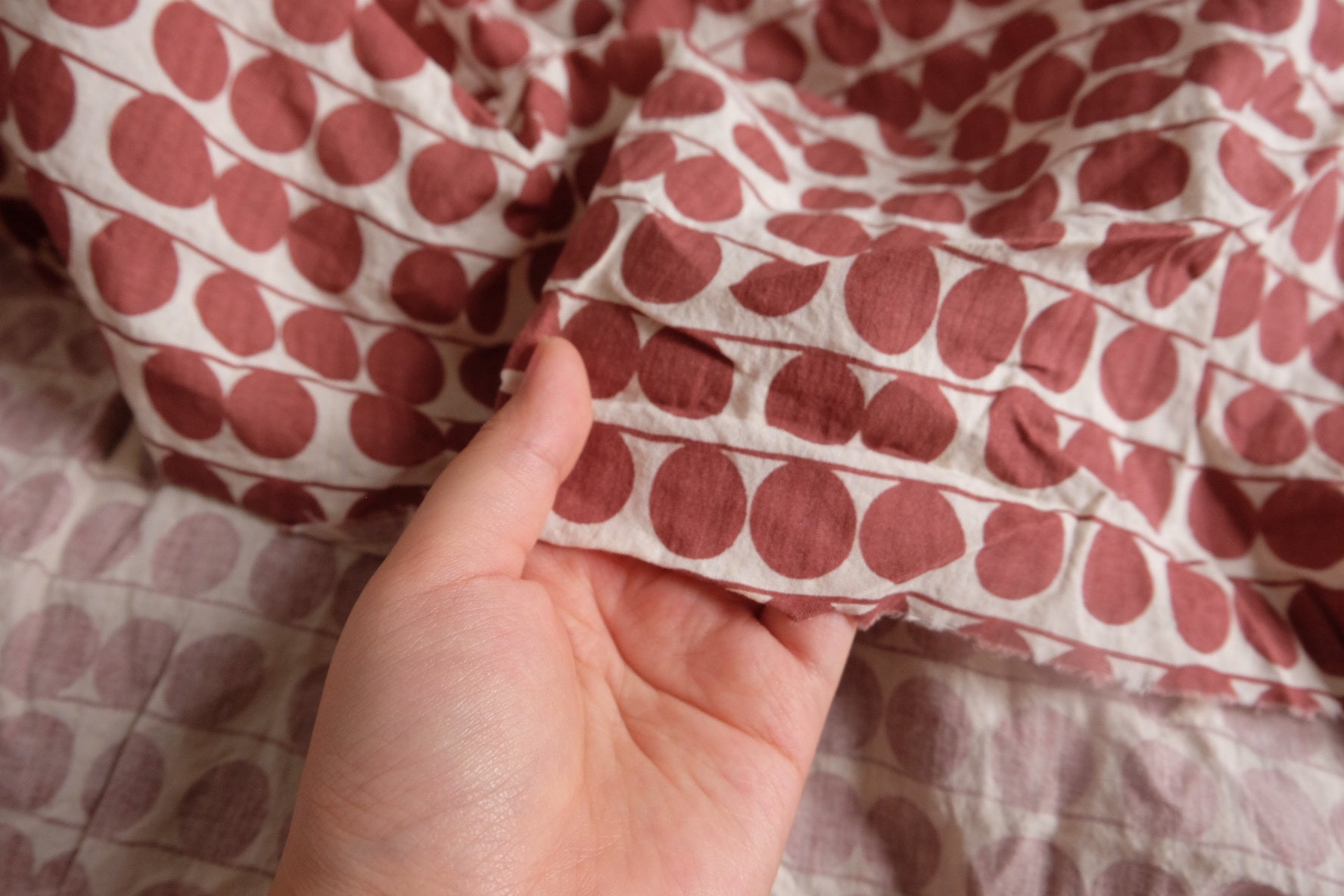 Red Leaf Washed Textured Cotton Fabric - 3.28 yd