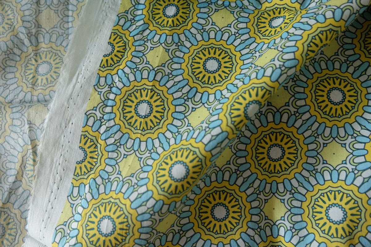 Retro Sunshine Geometric Cotton Lawn – 3.3 yd