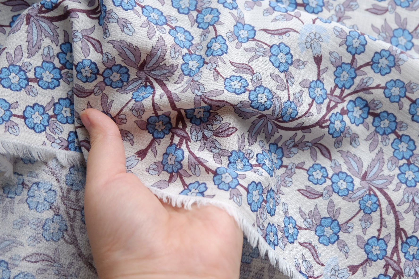 Blue Vine Floral Linen Cotton – 2.2 yd
