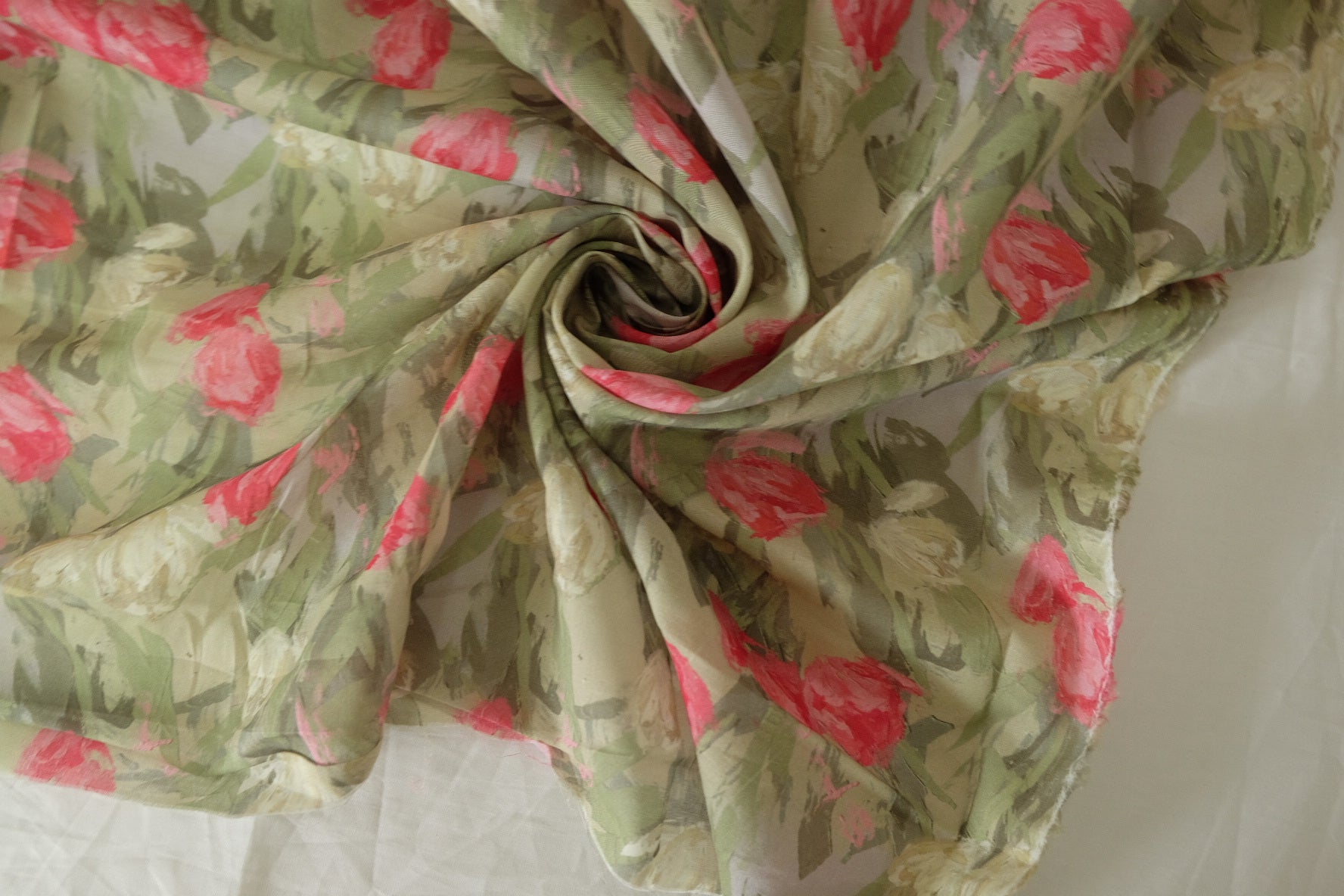 Painterly Tulip Cotton Fabric - 3.3 yd