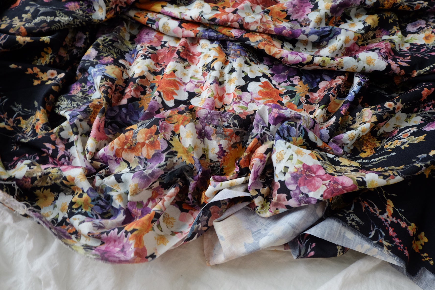 Dramatic Floral Border Linen-Cotton Fabric — 1.64 yd