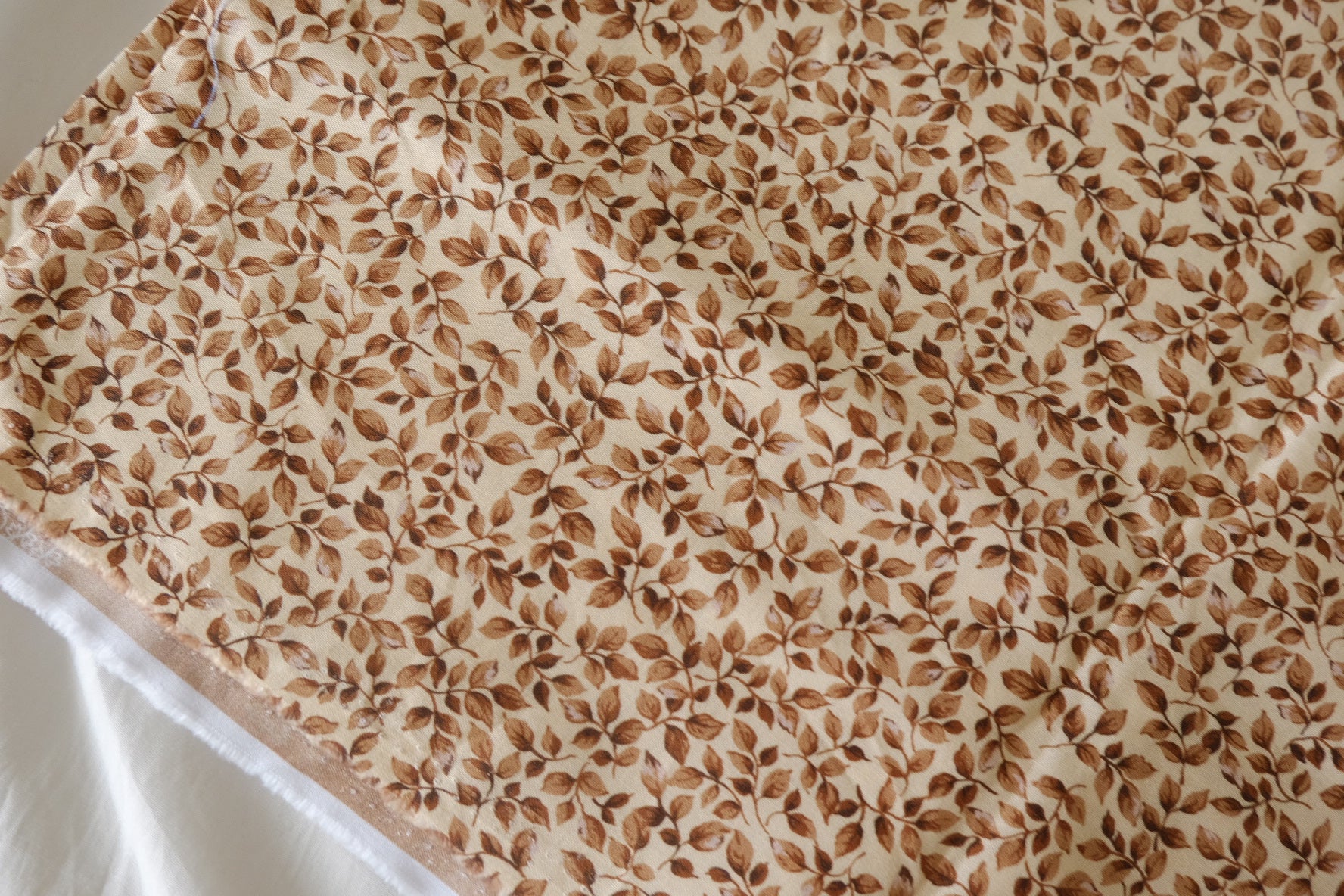 Brown Vine Print 20s Cotton Fabric – 1.97 yd