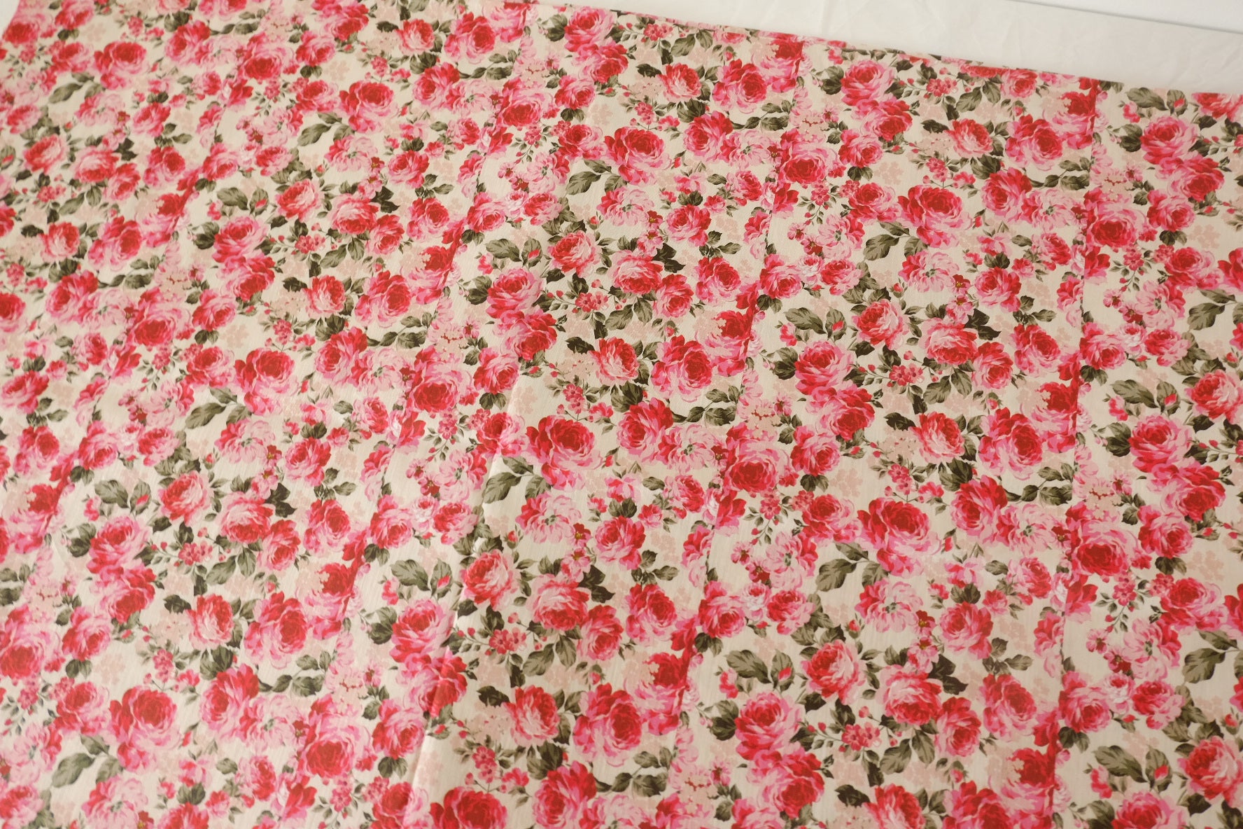 Pink Rose Cotton Poplin Small Cut — 1.53 yd