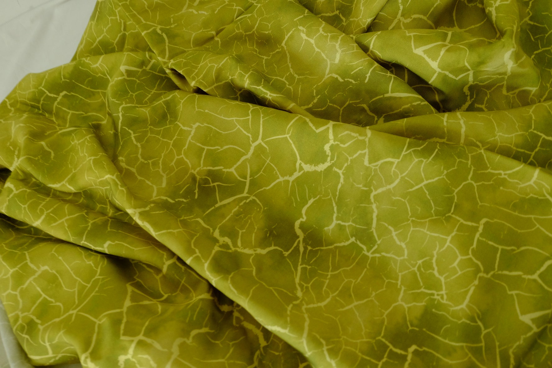 Pure Lyocell Twill Fabric – Olive Green Abstract Crackle Pattern – 3.3 yd