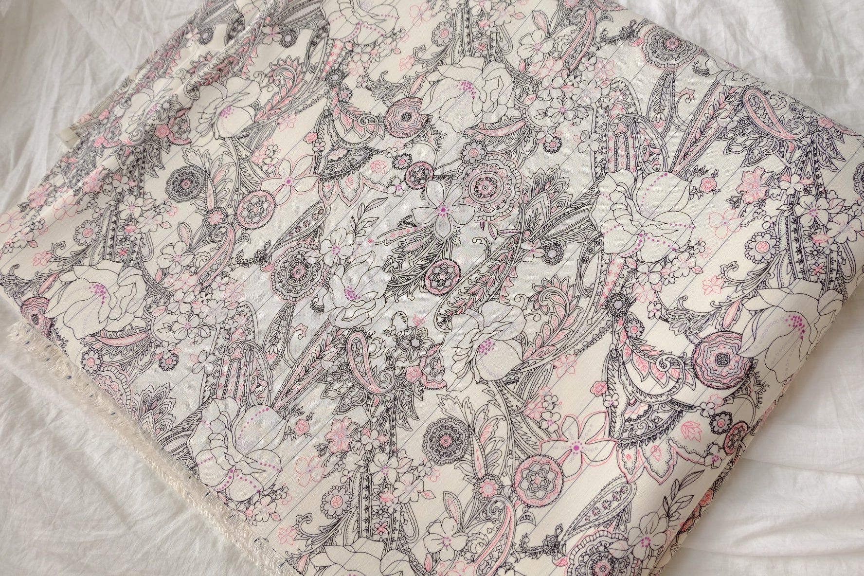 Painterly Paisley Lyocell Linen Blend Fabric, Soft Structure, 1.5 Yards