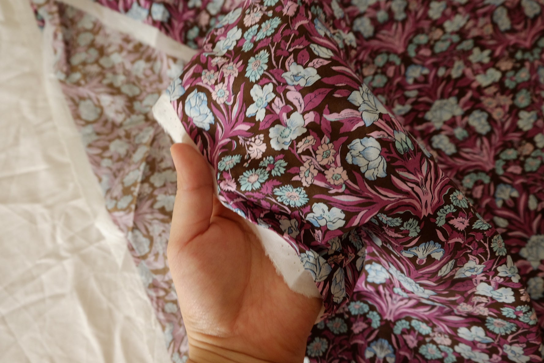 Vintage Botanical Cotton Lawn Fabric - 2.2 yd