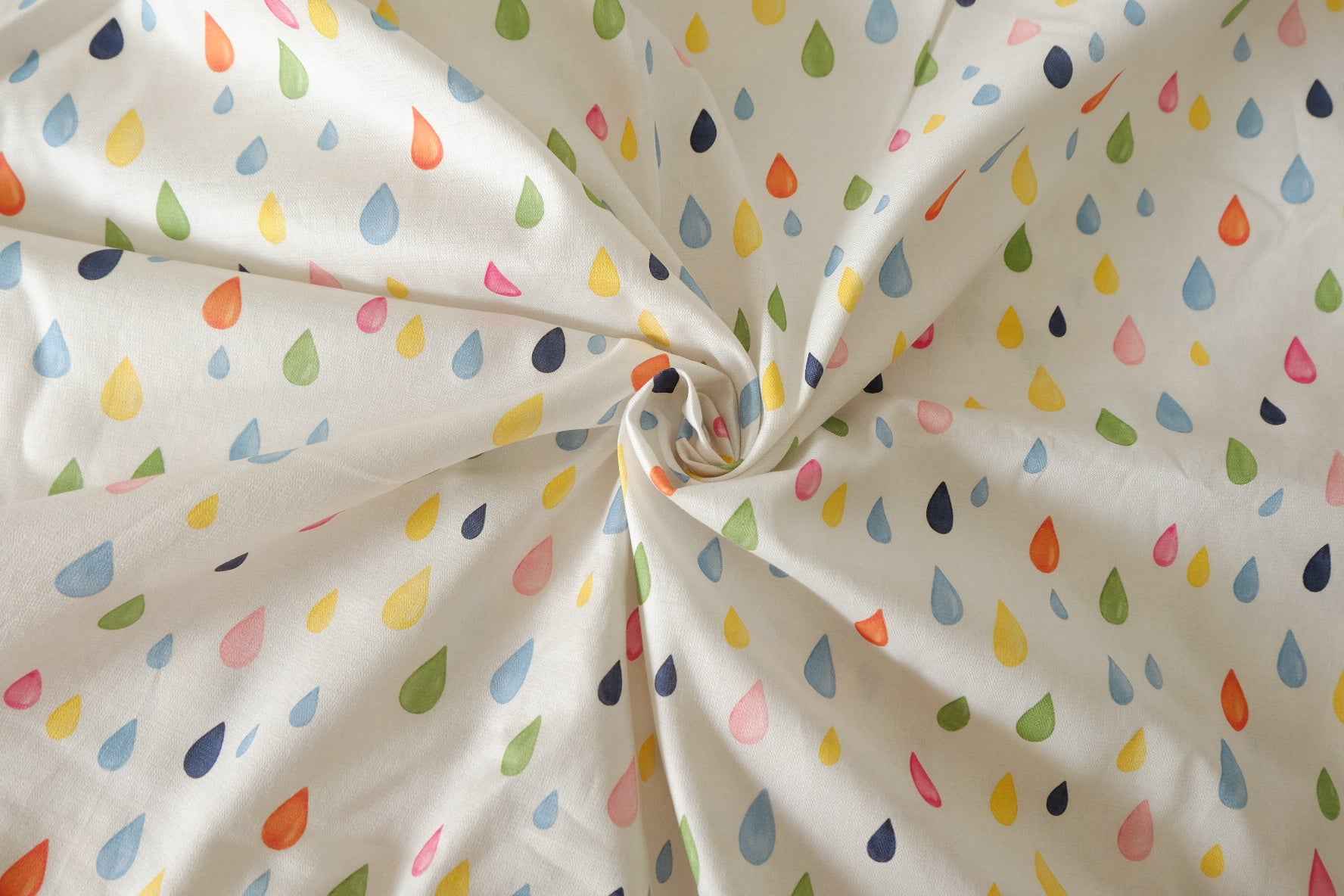 Colorful Raindrop Textured Cotton Fabric – 1.6 Yards