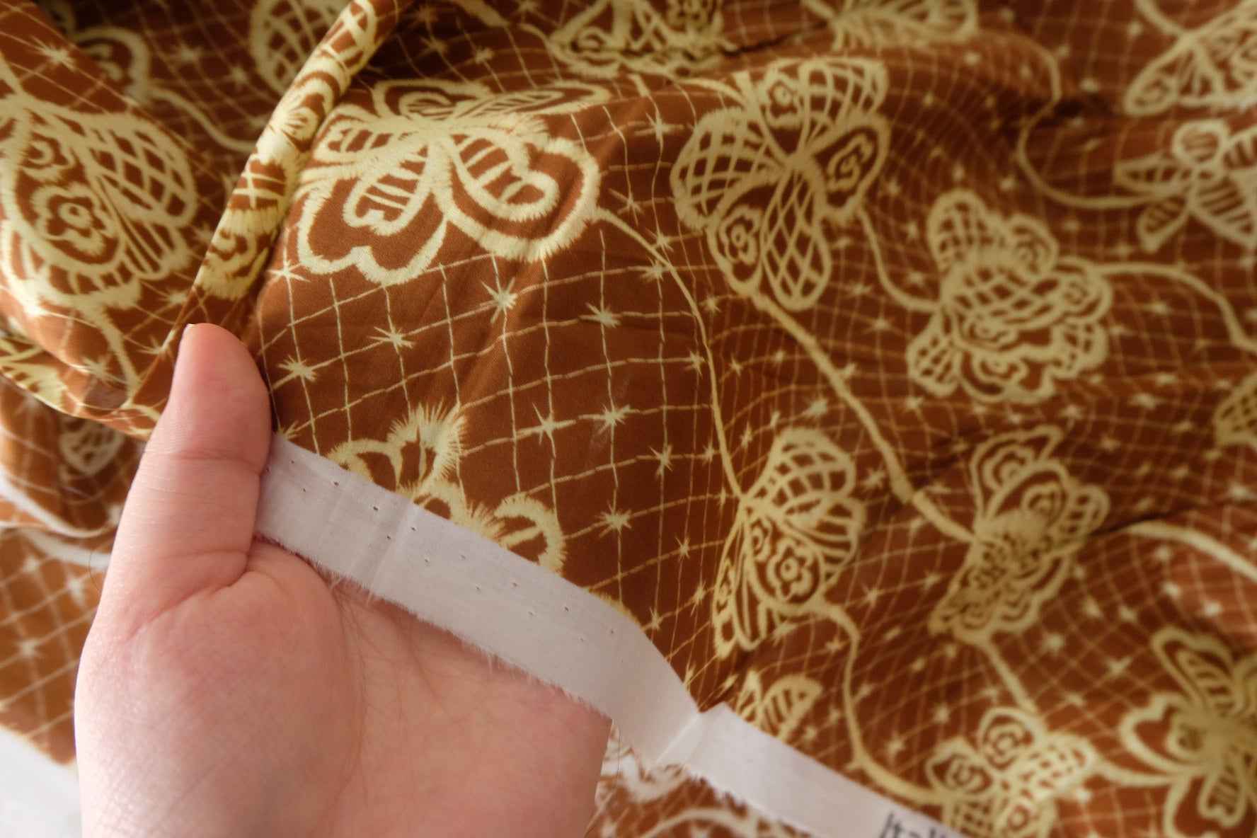 Discounted Vintage Brown Cotton Lawn Fabric – 4 yd