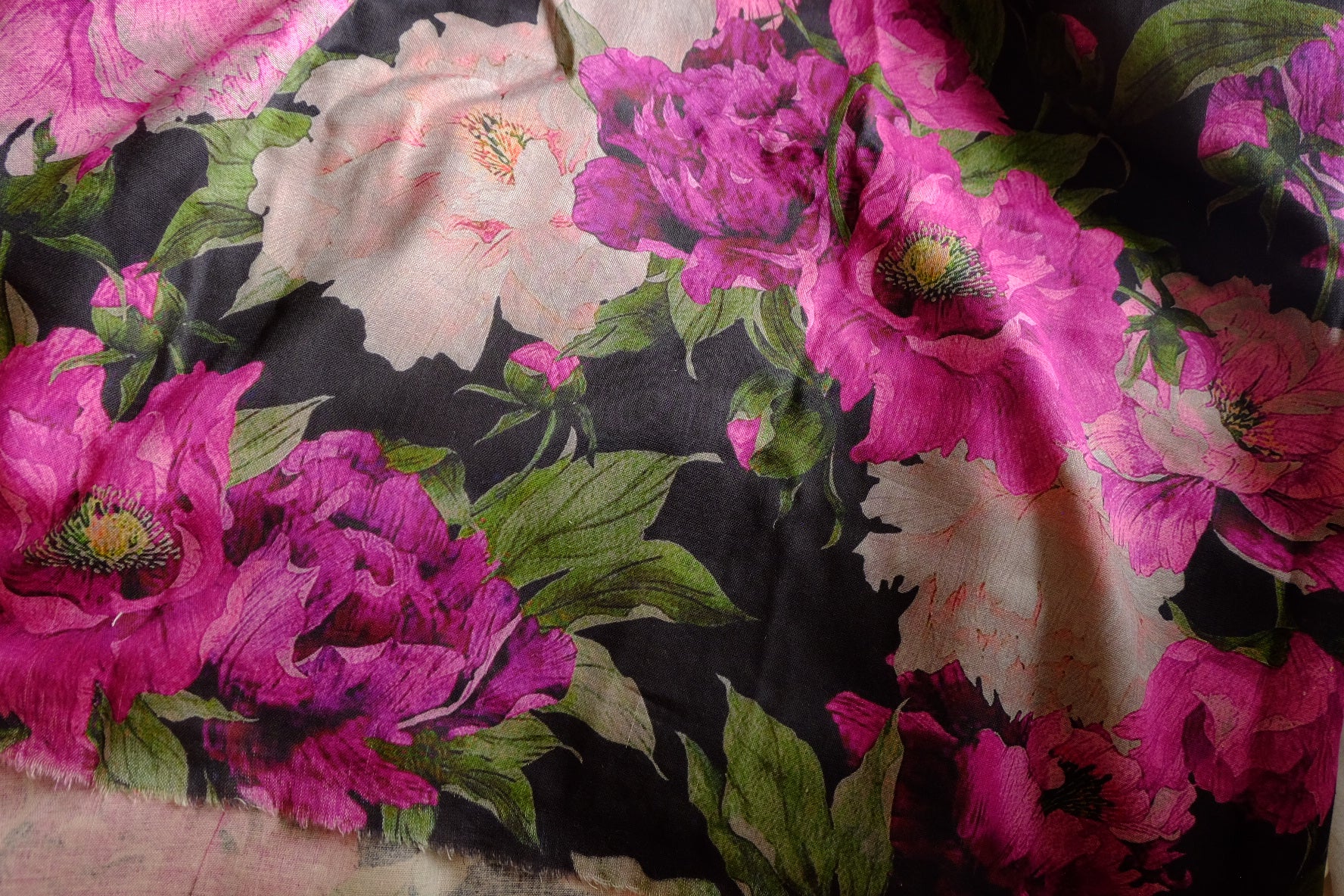 Dark Floral Cotton Linen Double Gauze – 2.2 yd