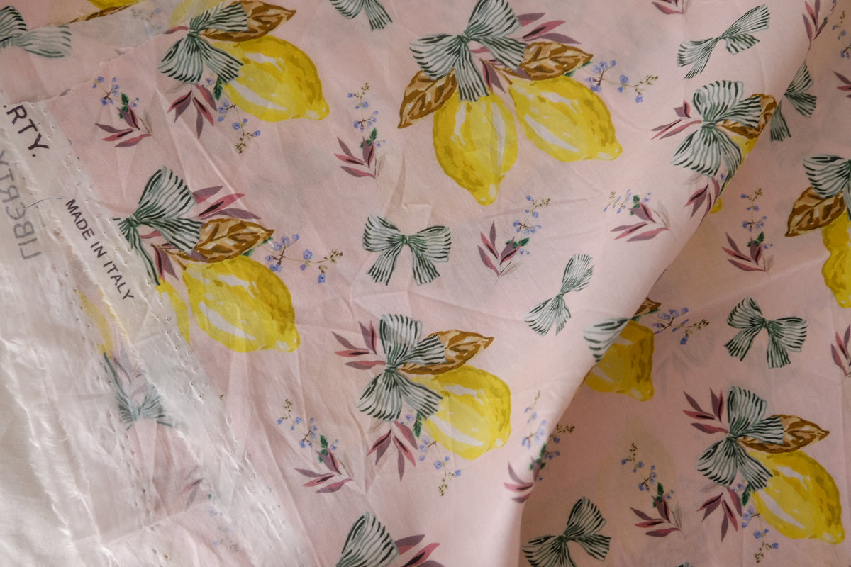 Lemon Bow Cotton Lawn — 1 yd