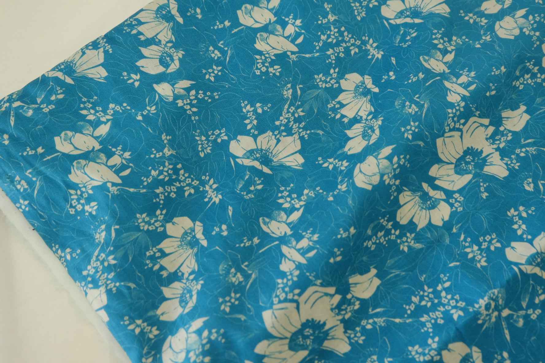 Blue Botanical Floral Cotton Lawn Fabric – 2.8 yd