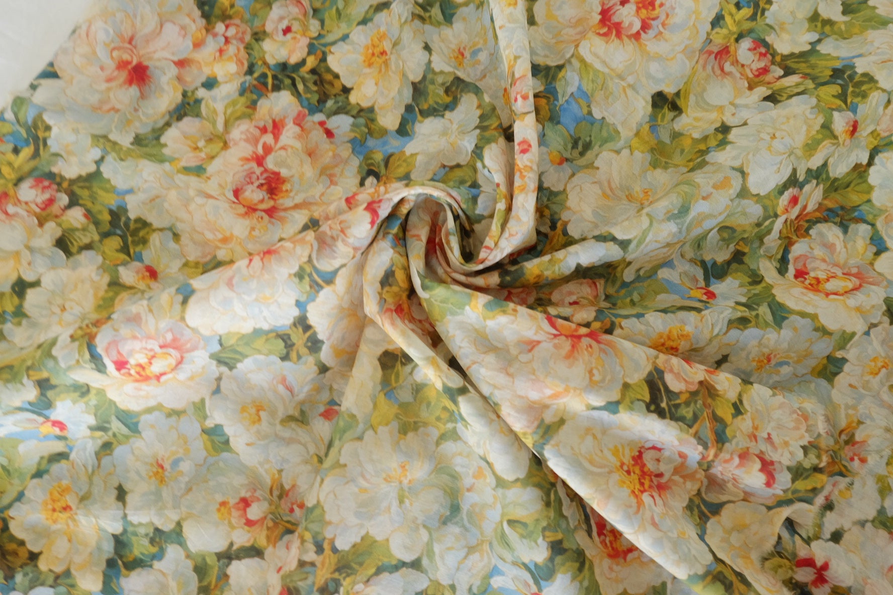 Vintage Garden Floral Silky Cotton Lawn Fabric – 3.3 yd