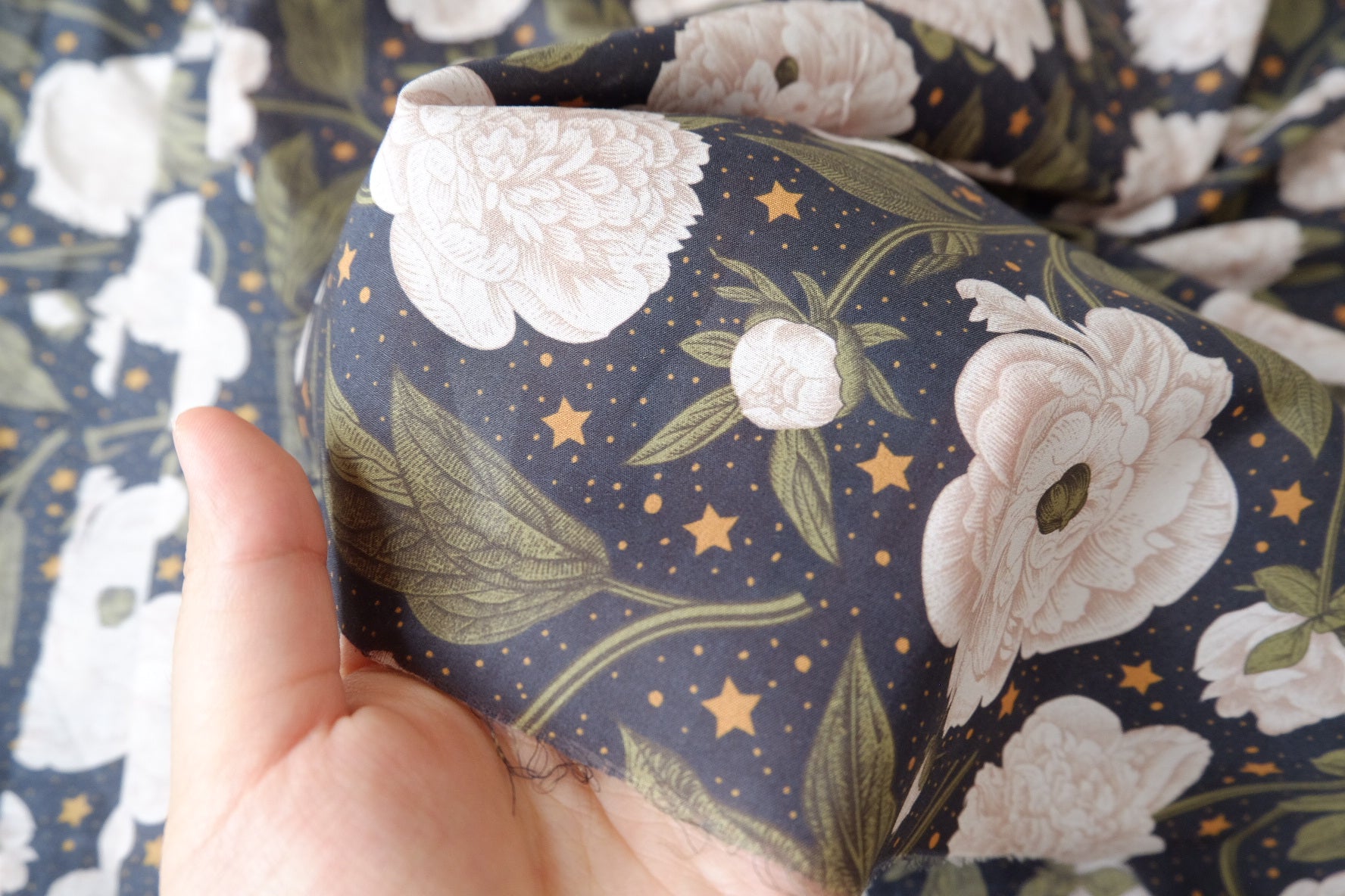 Midnight Peony Star Cotton Lawn — 1.64 yd