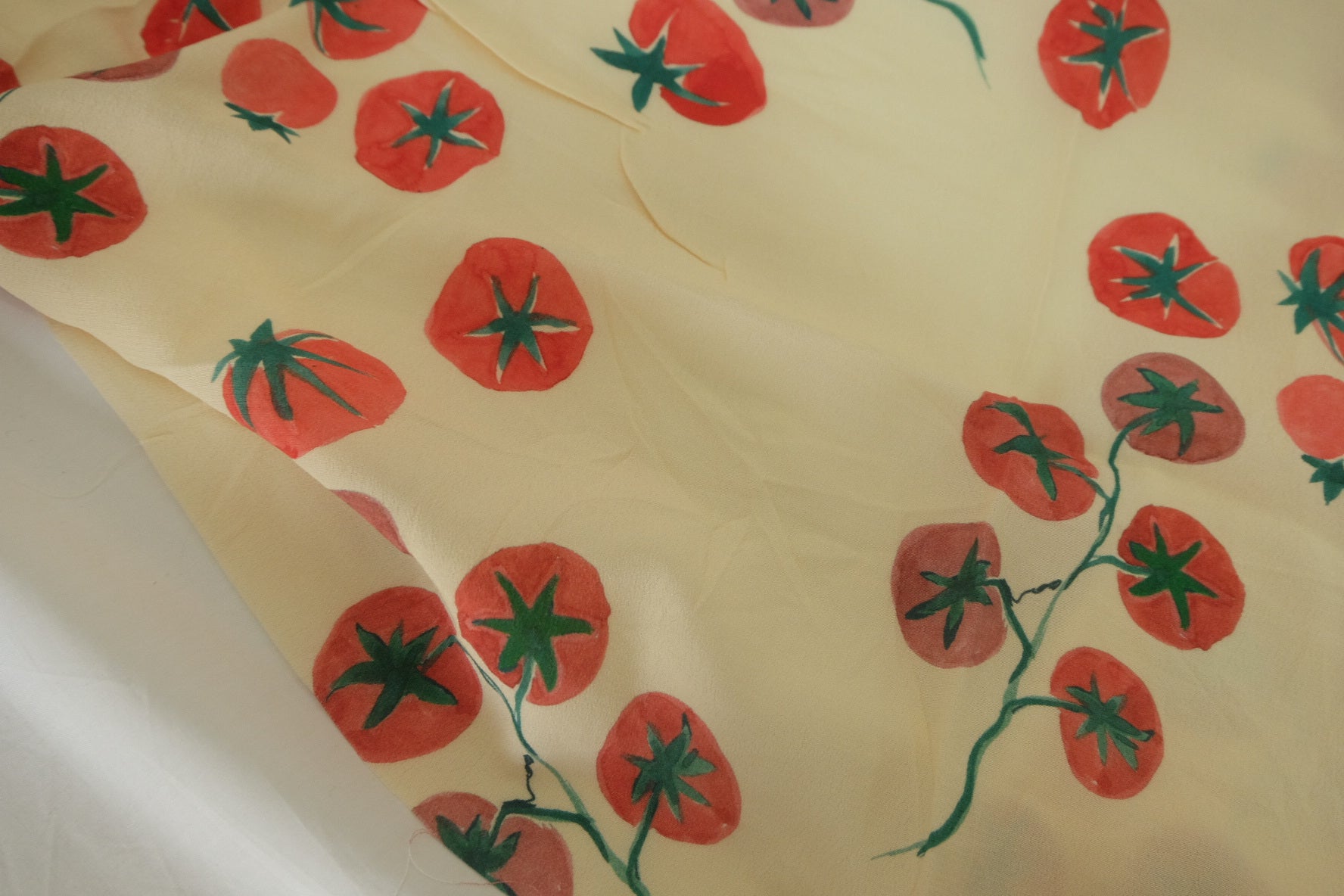 Tomato Vine Print Rayon Fabric – 1.9 yd