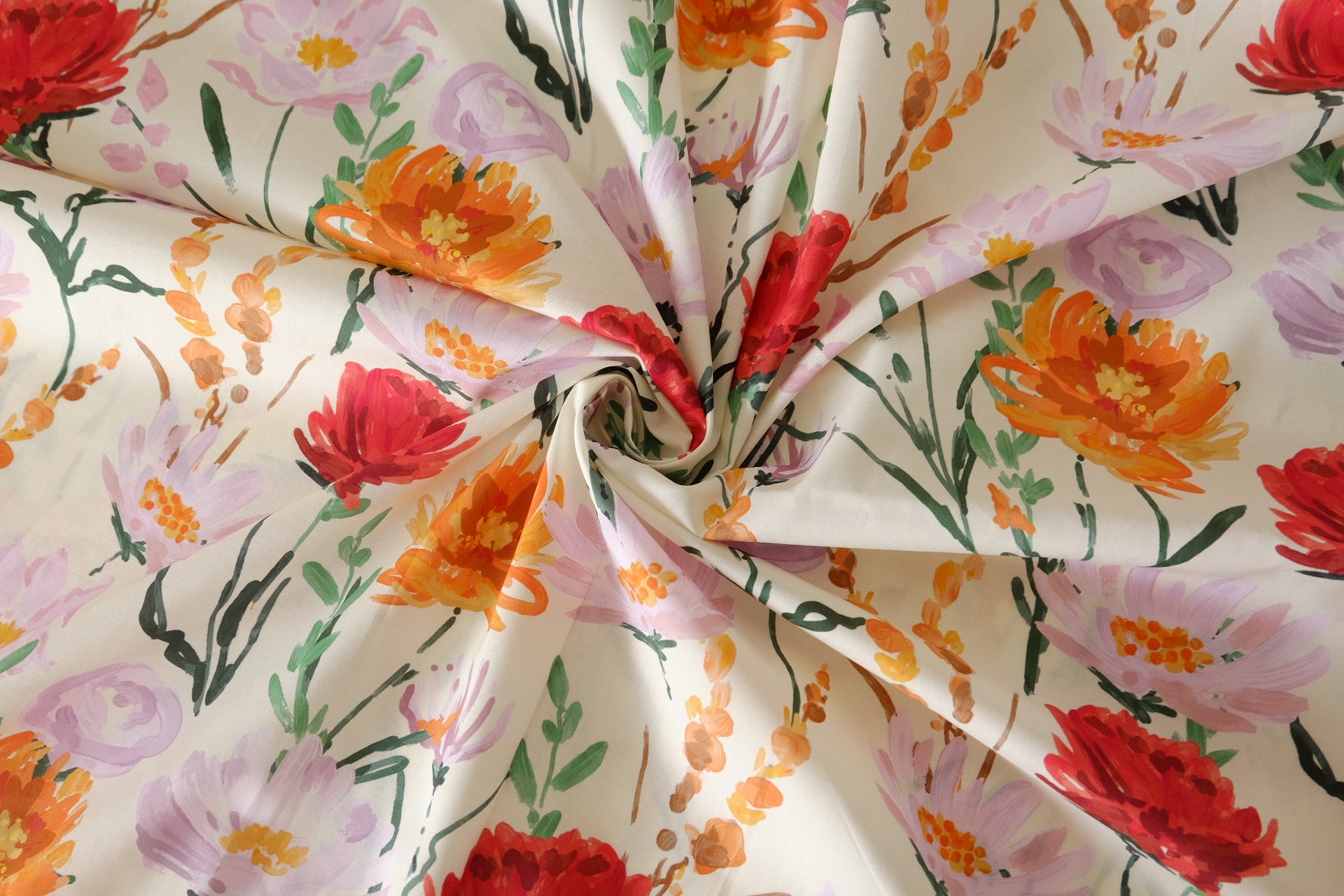 Painterly Garden High-Density Cotton Lawn – 3.3 yd