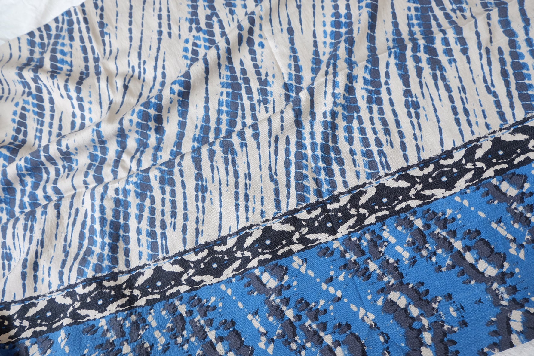 Heavy Tencel Linen Double-Border Fabric in Blue 2.1 Yards