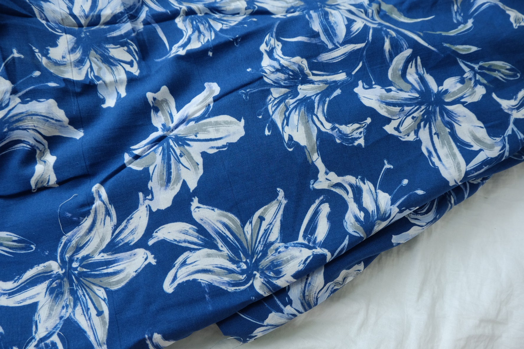 Blue Lily Cotton Dress Fabric — 2.73 yd