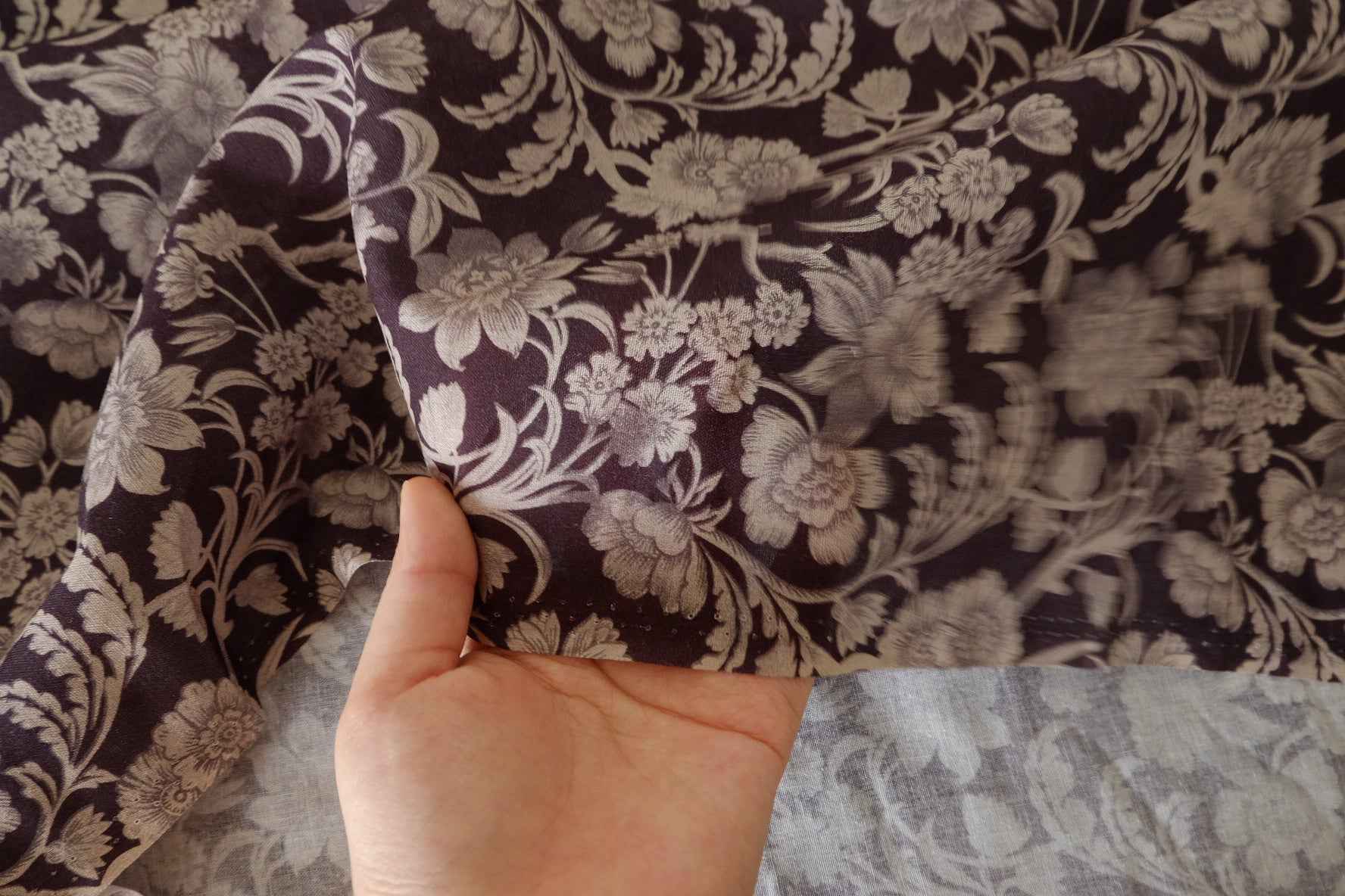 Brown Vintage Floral Cotton Cloth — 3.28 yd