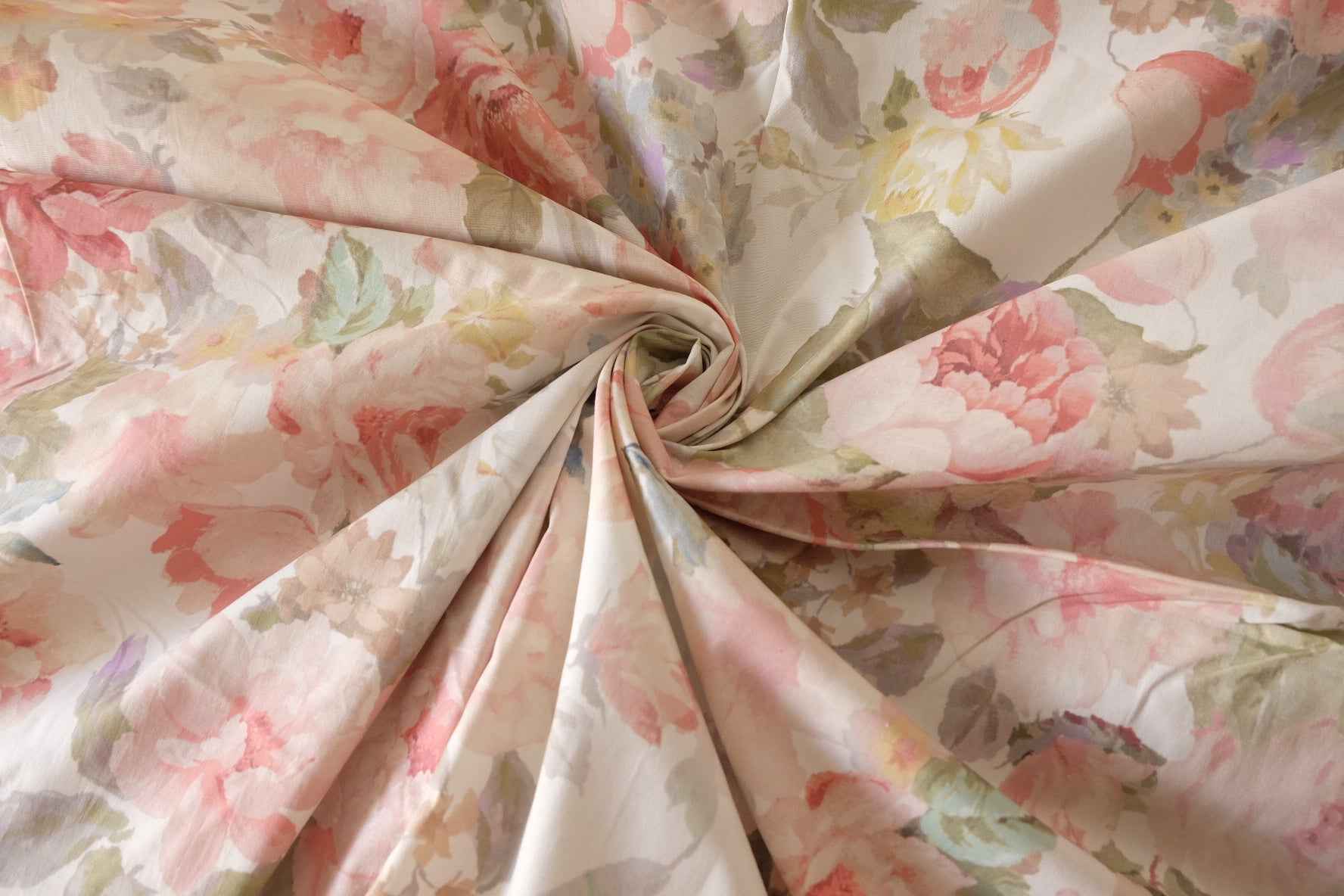 Romantic Watercolor Rose Stretch Cotton Poplin Fabric – 2.8 yd