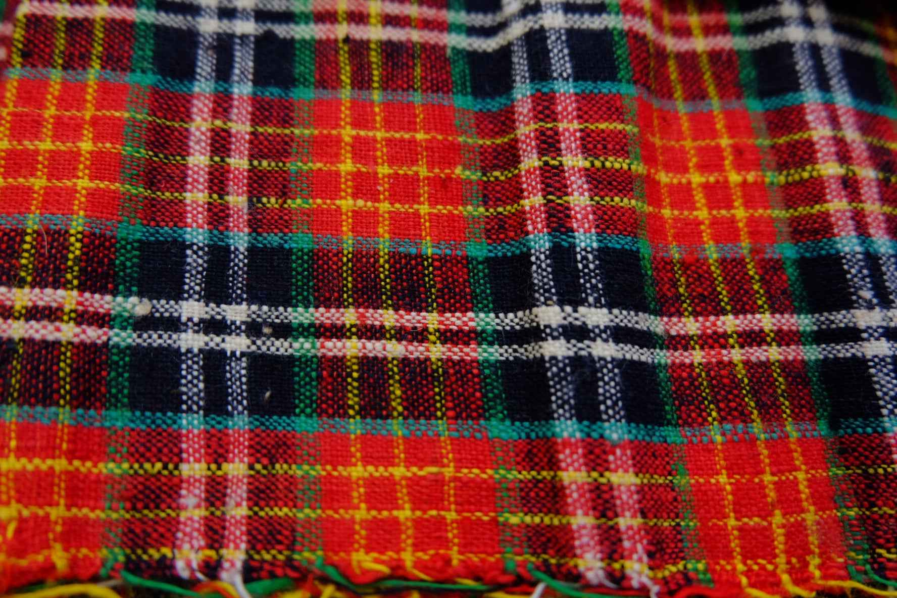 A000 Ember Glow: Northern Check Tǔbù in Ruby & Charcoal - 40cm Width - BUBBO