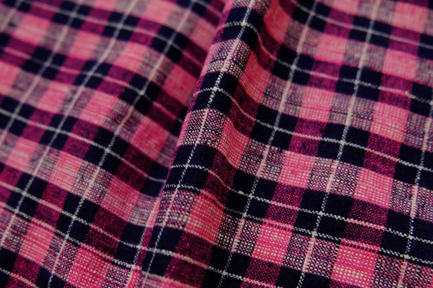 A004 Peach Noir: Northern Check Tǔbù with Dotted Accents - 45cm Width - BUBBO