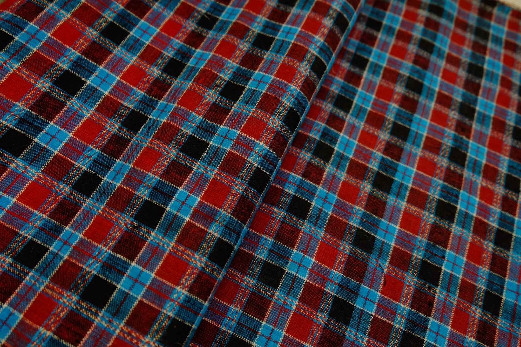 A006 Sky Grid: Northern Tǔbù in Scarlet & Azure - 51cm Width - BUBBO