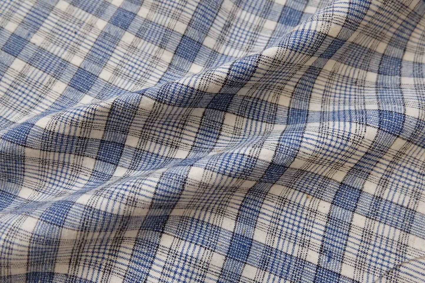 A013 Southern Heirloom: White & Blue Check Tǔbù - 30cm Width | With Handloom "Shuttle Star" - BUBBO