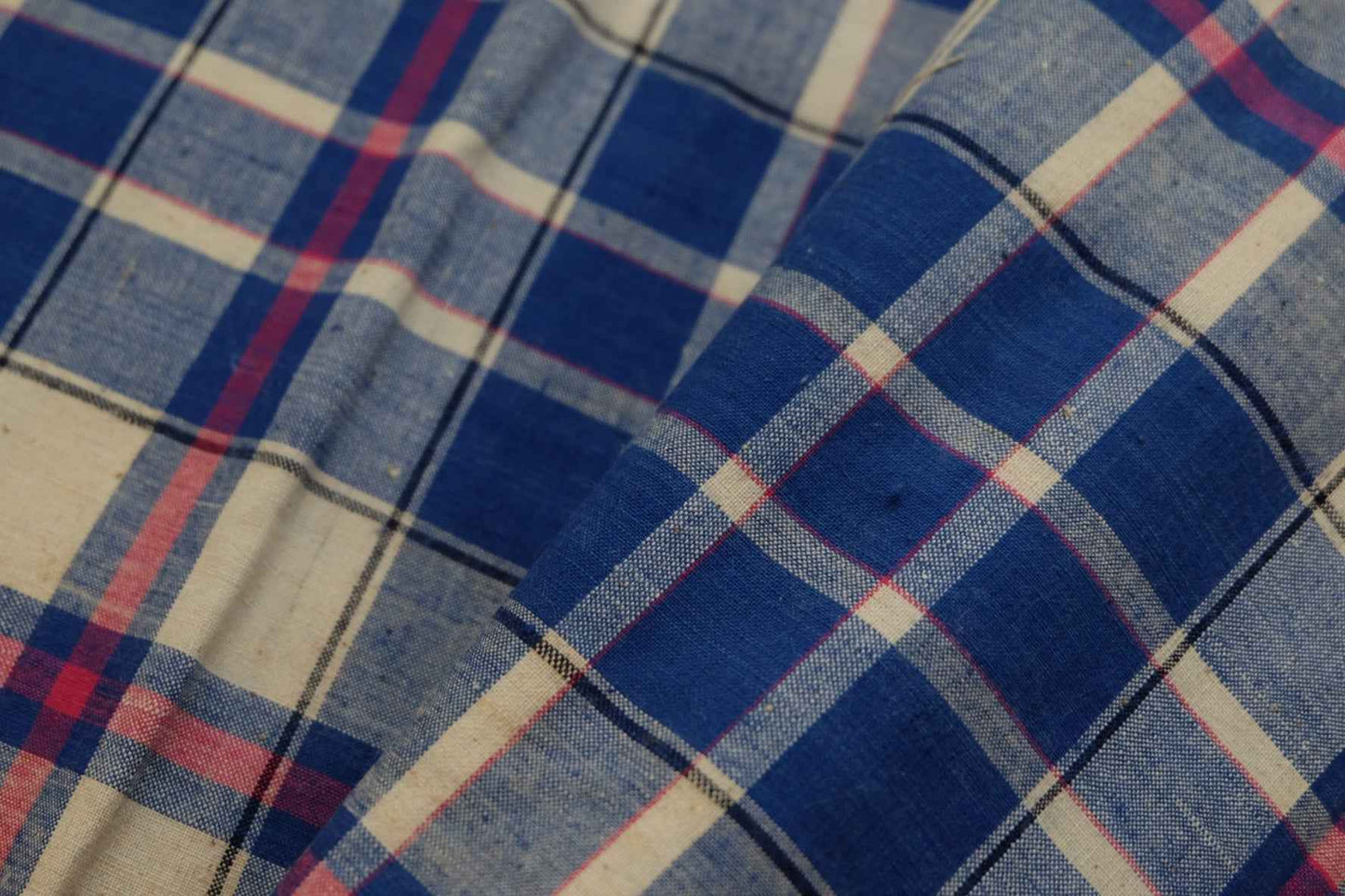 A021 Azure Grid: White Tǔbù with Blue Check & Red Accents - 35.5cm Width - BUBBO