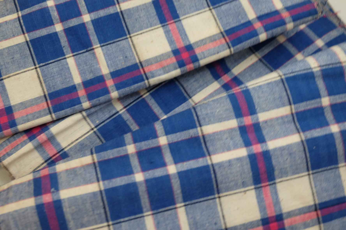 A021 Azure Grid: White Tǔbù with Blue Check & Red Accents - 35.5cm Width - BUBBO