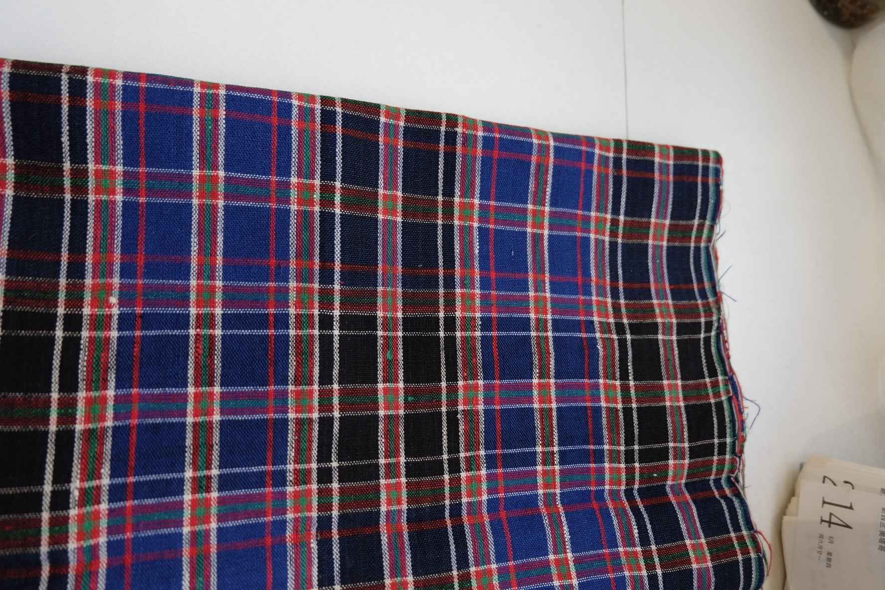 A024 Northern Grid: Black Tǔbù with Red & Blue Check Tǔbù - 47cm Width | Final 2 Meters - BUBBO