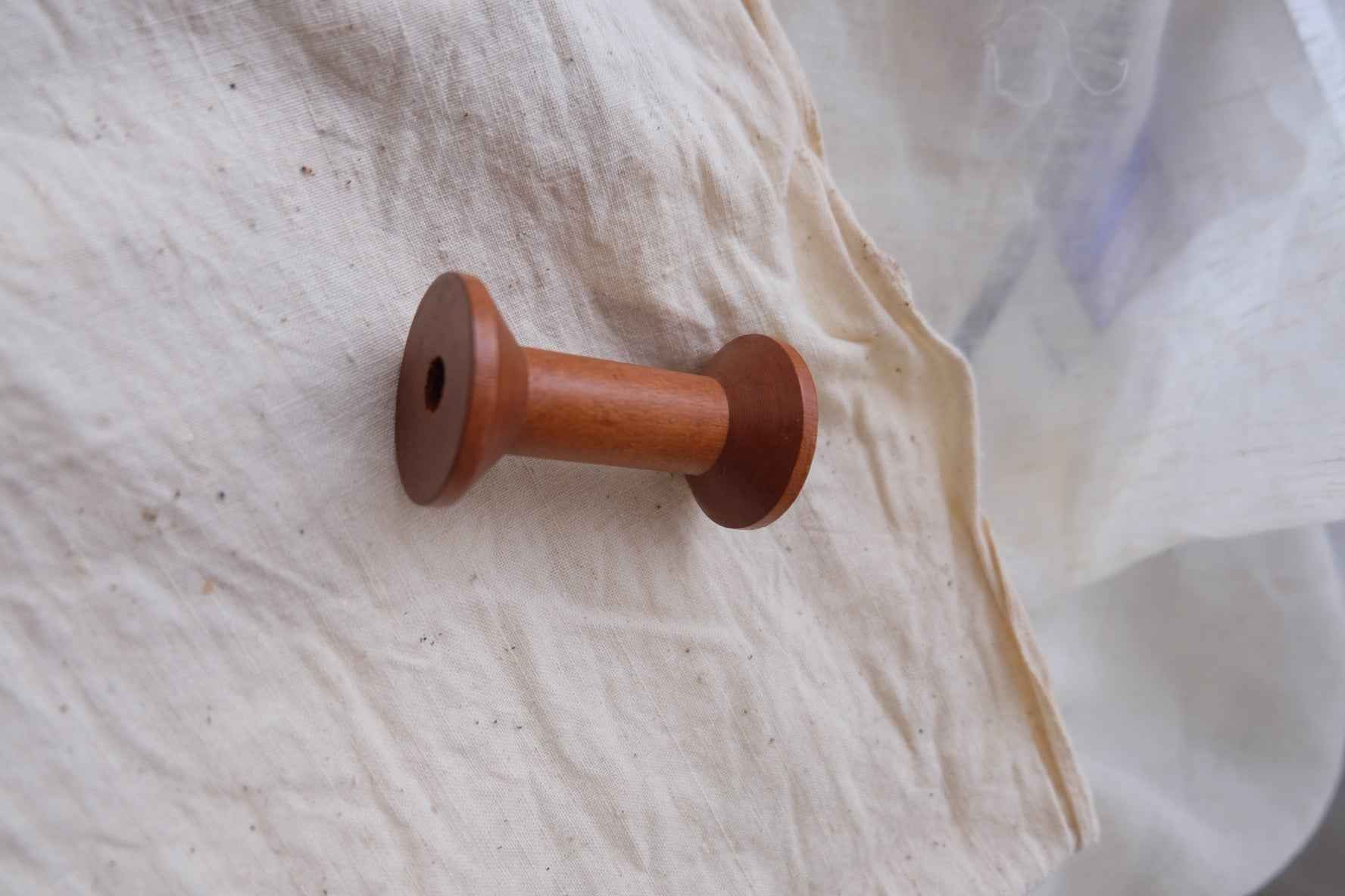 A025 Nature's Canvas: Raw Unbleached Tǔbù with Cotton Seed Particles - 50cm Width - BUBBO