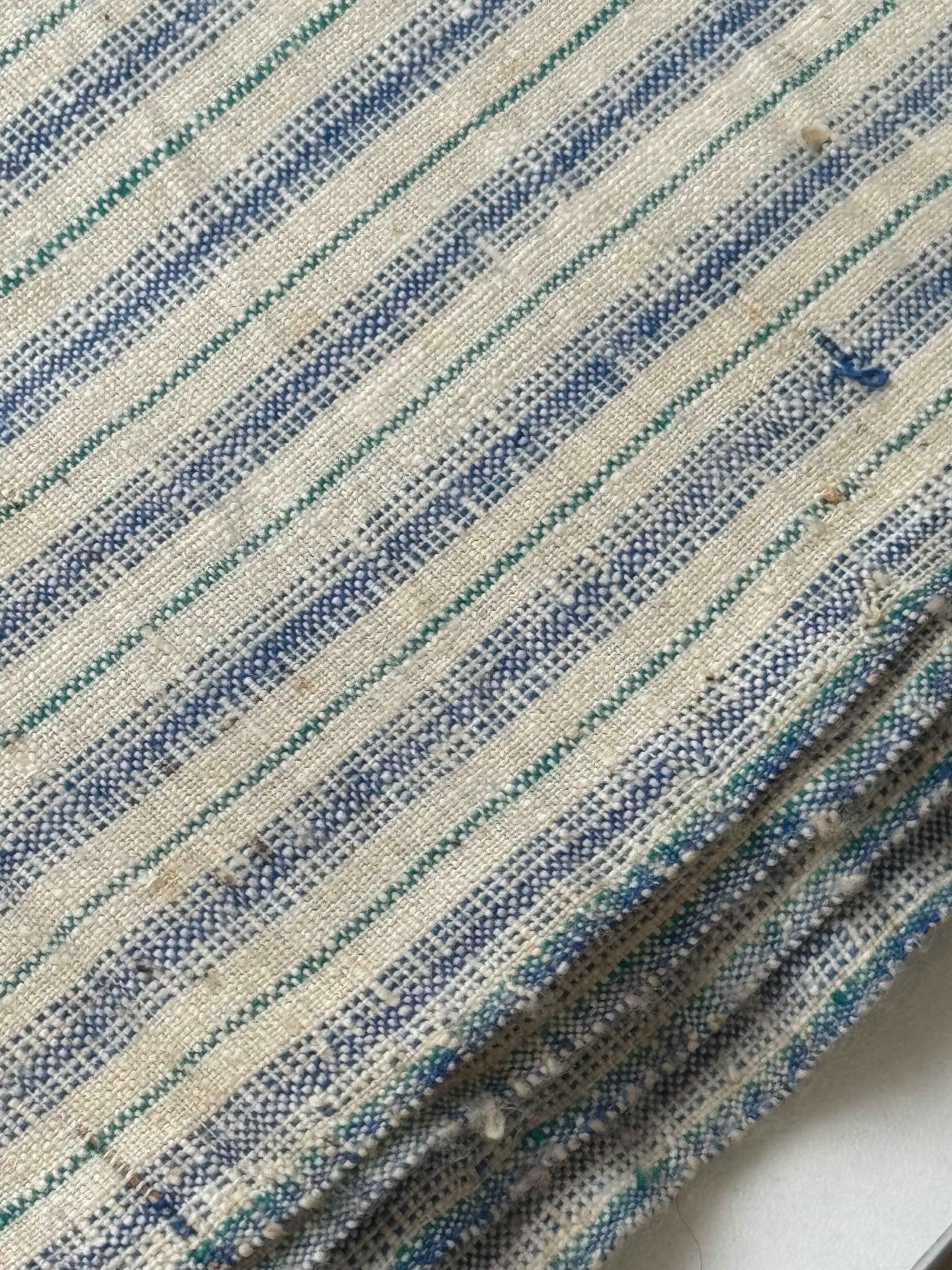 A040 Southern Breeze: White Tǔbù with Denim Blue & Green Pinstripes - 35cm Width - BUBBO