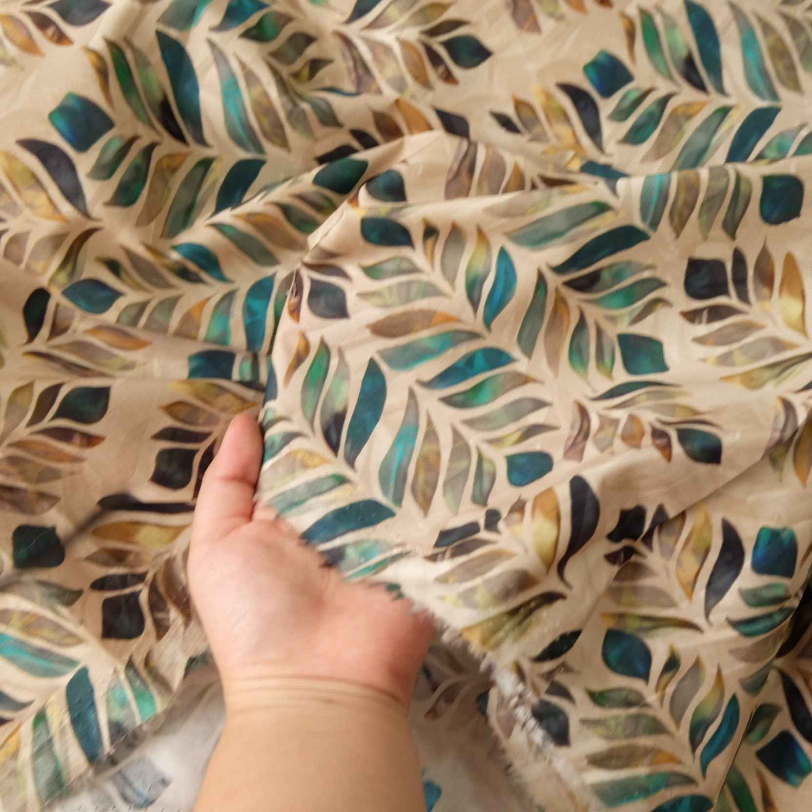 Abstract Leaf Cotton Fabric – Lightweight 60s Cotton for Skirts & Dresses (1.75 yd)