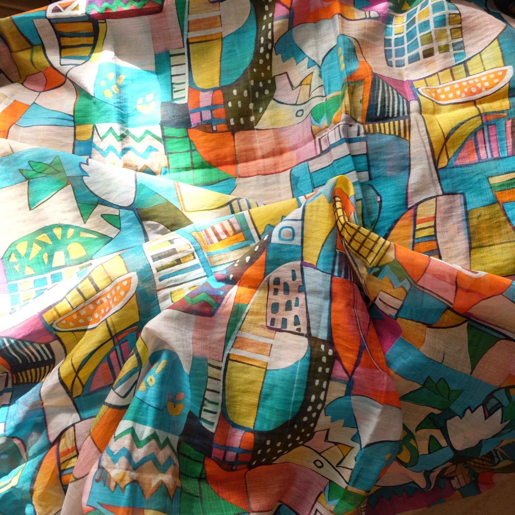 Abstract TENCEL™ Rayon Lightweight Summer Fabric – 1.64 yd