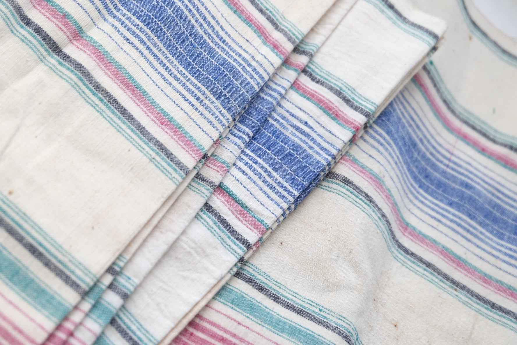 Aged Beauty Tǔbù: Pink & Blue Gradient Stripes - 36cm Width (Clearance Price for Imperfect Vintage) - BUBBO